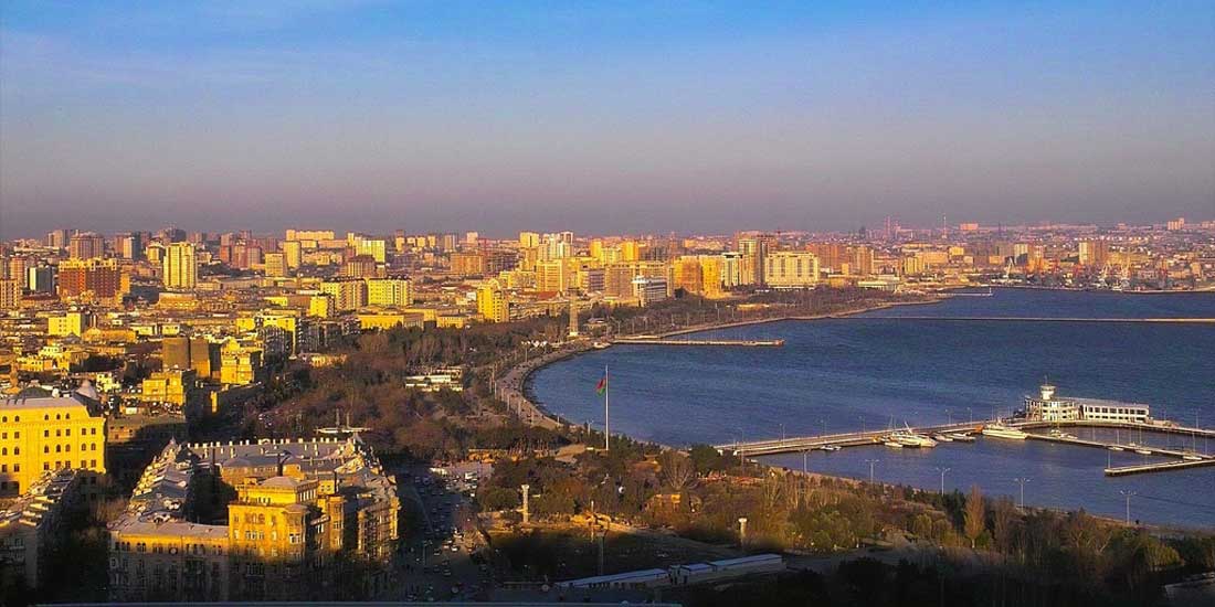 نمایی از شهر باکو پایتخت آذربایجان